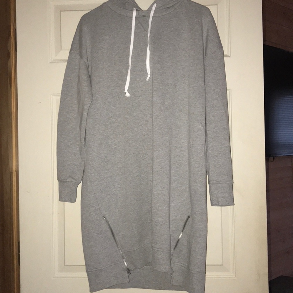 Belk’s True craft light gray tunic hoodie